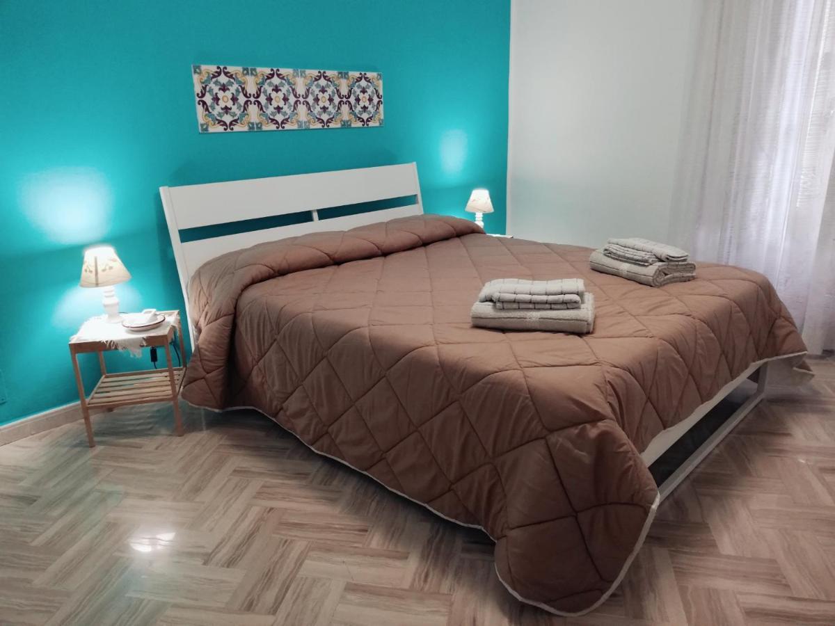 Liz House Apartment Caltagirone Bagian luar foto